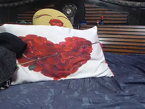 Snapshot of prettyindiandoll chatting on 17, 11, 2025 prettyindiandoll online show from 17, 11, 2025