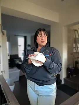 DannaaMeliza online show from 2, 1, 2025