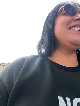 DannaaMeliza online show from 3, 1, 2025