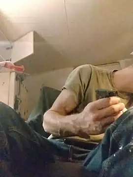 ROBERT0516 online show from 29, 10, 2025