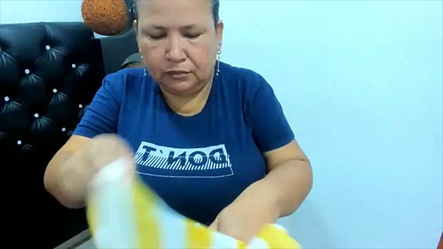 beckyummys online show from 13, 9, 2025