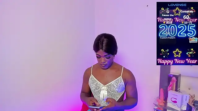 Snapshot of latinwondercockts chatting on 11, 2, 2025 latinwondercockts online show from 11, 2, 2025