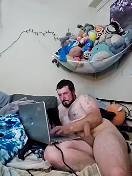 Snapshot of UncutHammer69 chatting on 14, 12, 2024 UncutHammer69 online show from 14, 12, 2024