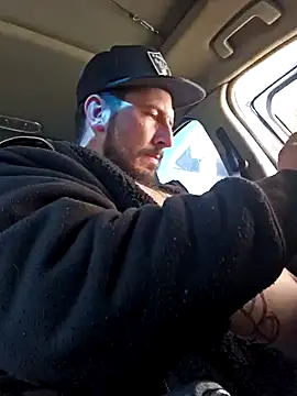 Snapshot of UncutHammer69 chatting on 5, 1, 2025 UncutHammer69 online show from 5, 1, 2025