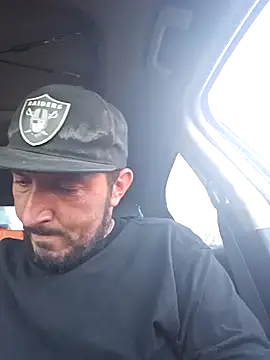 Snapshot of UncutHammer69 chatting on 13, 1, 2025 UncutHammer69 online show from 13, 1, 2025