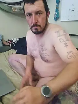 Snapshot of UncutHammer69 chatting on 13, 2, 2025 UncutHammer69 online show from 13, 2, 2025