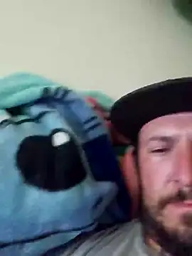 Snapshot of UncutHammer69 chatting on 5, 3, 2025 UncutHammer69 online show from 5, 3, 2025