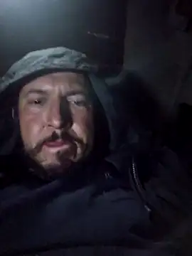 Snapshot of UncutHammer69 chatting on 14, 3, 2025 UncutHammer69 online show from 14, 3, 2025