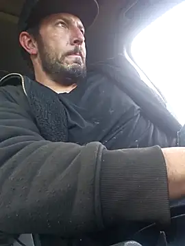 Snapshot of UncutHammer69 chatting on 17, 3, 2025 UncutHammer69 online show from 17, 3, 2025