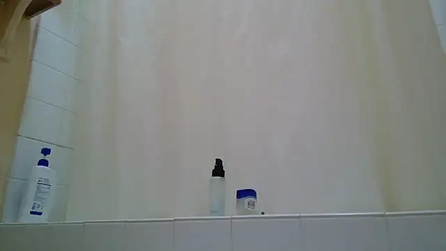 Snapshot of UncutHammer69 chatting on 11, 9, 2025 UncutHammer69 online show from 11, 9, 2025