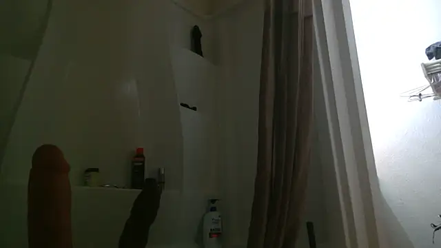 Snapshot of UncutHammer69 chatting on 16, 9, 2025 UncutHammer69 online show from 16, 9, 2025