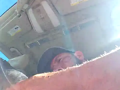 Snapshot of UncutHammer69 chatting on 1, 10, 2025 UncutHammer69 online show from 1, 10, 2025