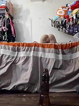 Snapshot of UncutHammer69 chatting on 11, 10, 2025 UncutHammer69 online show from 11, 10, 2025