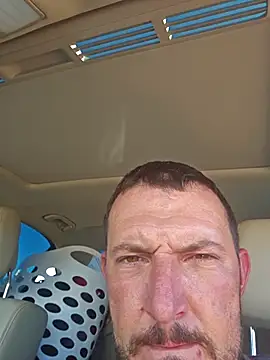 Snapshot of UncutHammer69 chatting on 13, 10, 2025 UncutHammer69 online show from 13, 10, 2025