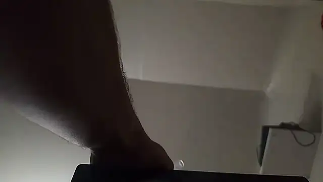 Snapshot of UncutHammer69 chatting on 17, 10, 2025 UncutHammer69 online show from 17, 10, 2025