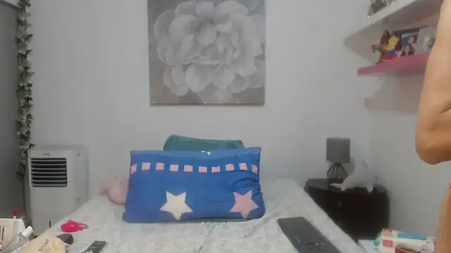 CindyCrawford online show from 25, 2, 2026