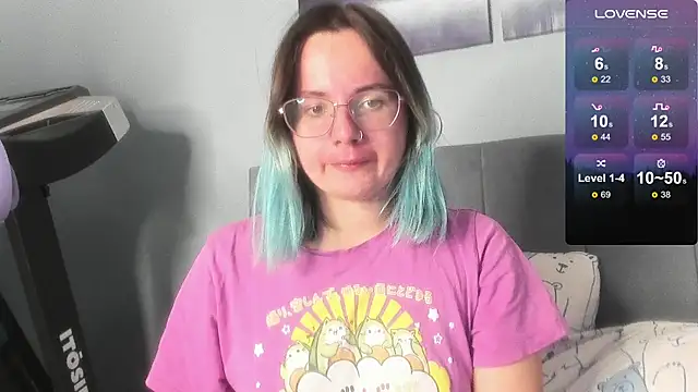 MilaniaCute online show from 17, 10, 2025