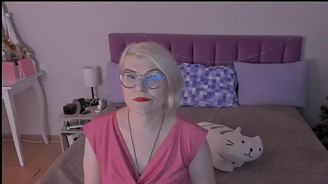 sabrinamacmarren online show from 17, 1, 2025