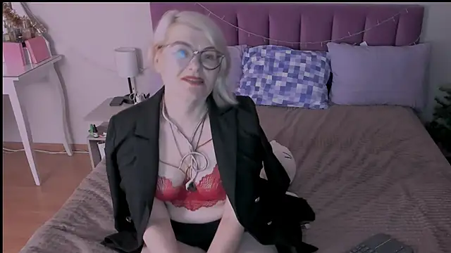 sabrinamacmarren online show from 17, 1, 2025
