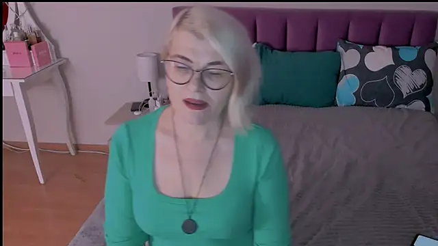 sabrinamacmarren online show from 22, 1, 2025