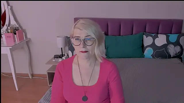 sabrinamacmarren online show from 29, 1, 2025