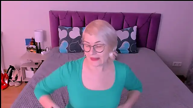 sabrinamacmarren online show from 18, 1, 2026