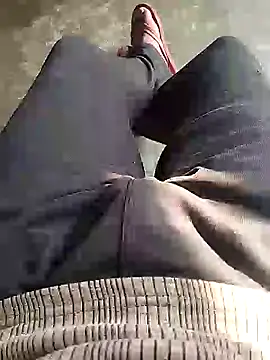 Snapshot of bigh96dik chatting on 2, 12, 2024 bigh96dik online show from 2, 12, 2024