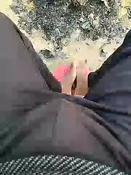 Snapshot of bigh96dik chatting on 3, 12, 2024 bigh96dik online show from 3, 12, 2024