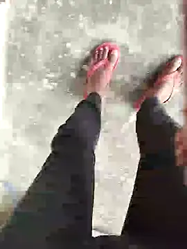 Snapshot of bigh96dik chatting on 31, 12, 2024 bigh96dik online show from 31, 12, 2024