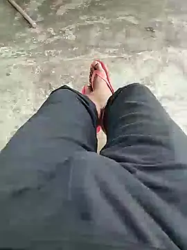 Snapshot of bigh96dik chatting on 19, 2, 2025 bigh96dik online show from 19, 2, 2025