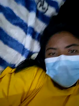 Snapshot of Artinah22 chatting on 30, 10, 2025 Artinah22 online show from 30, 10, 2025