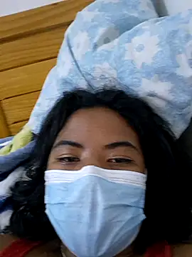 Snapshot of Artinah22 chatting on 12, 11, 2025 Artinah22 online show from 12, 11, 2025