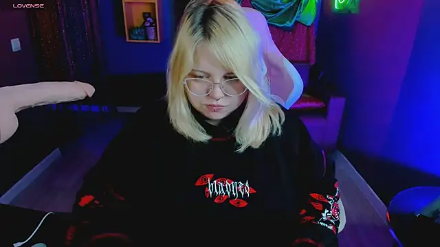 Yoki Shizuko online show from 9, 1, 2026