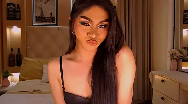 YOUR DREAMWIFE online show from 20, 2, 2025