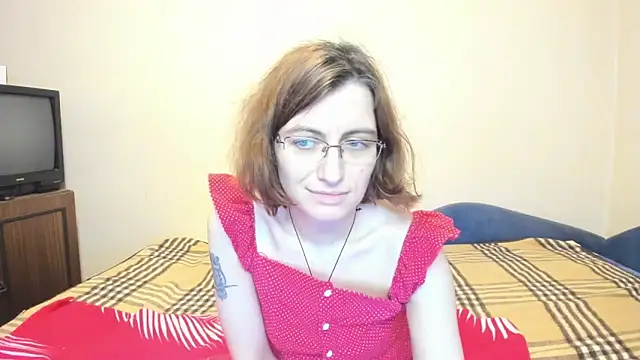 MarilynDream online show from 1, 2, 2025