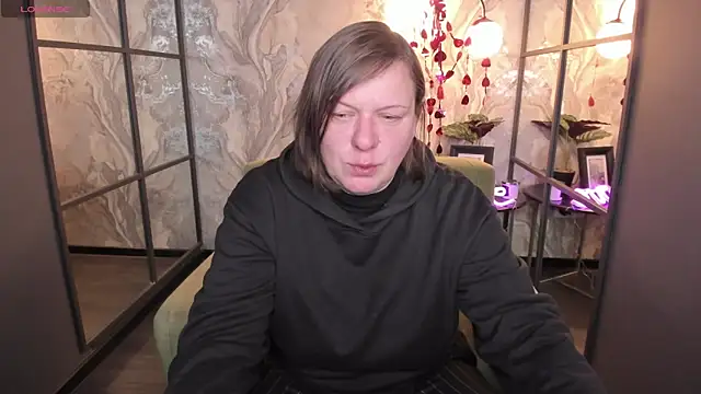 KellyPerfection online show from 16, 2, 2025