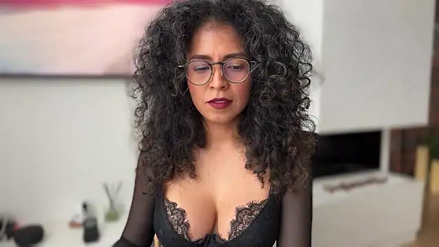 illaroom online show from 19, 12, 2025