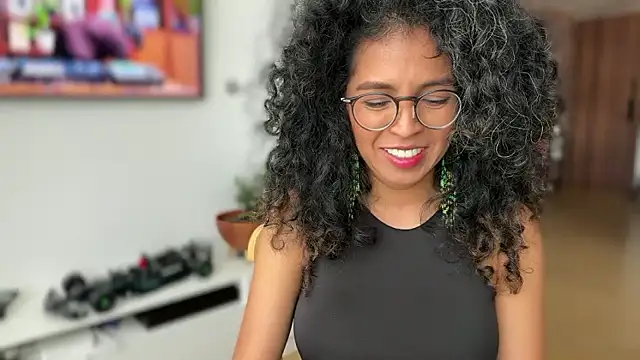 Snapshot of illaroom chatting on 9, 2, 2026 illaroom online show from 9, 2, 2026