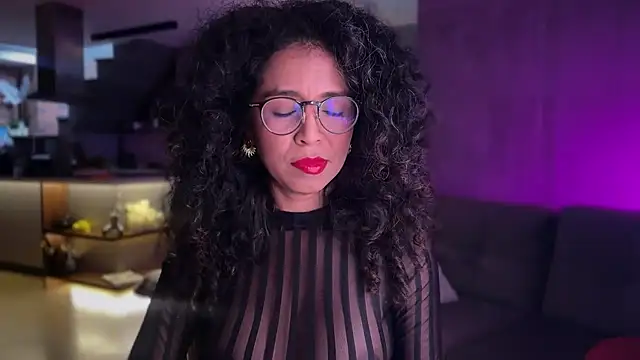 Snapshot of illaroom chatting on 10, 2, 2026 illaroom online show from 10, 2, 2026