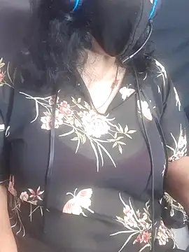 Snapshot of FreehandCircle chatting on 15, 1, 2025 FreehandCircle online show from 15, 1, 2025