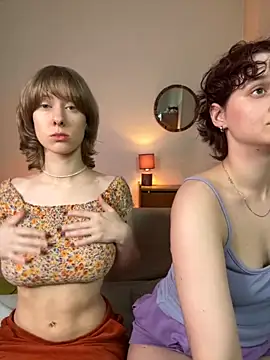 Snapshot of Jitoon_Exe chatting on 2, 11, 2025 Jitoon Exe online show from 2, 11, 2025