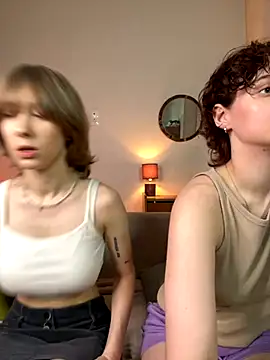 Snapshot of Jitoon_Exe chatting on 30, 11, 2025 Jitoon Exe online show from 30, 11, 2025