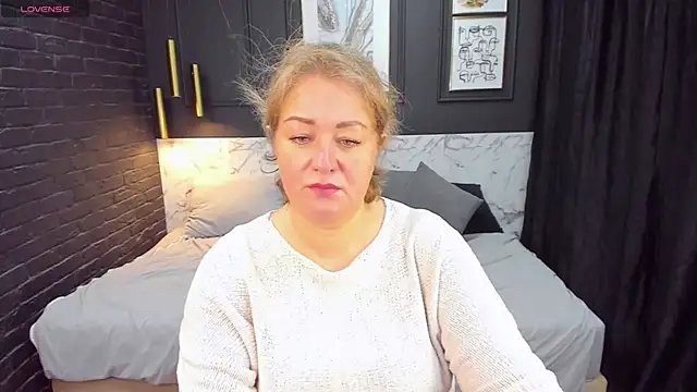 JenniferLight online show from 18, 1, 2025
