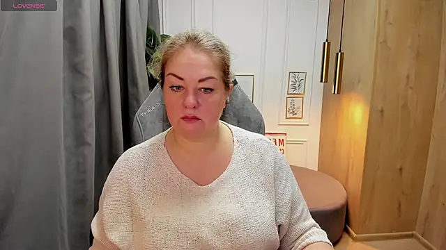 JenniferLight online show from 20, 1, 2025