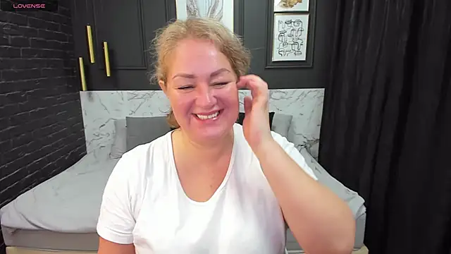 JenniferLight online show from 29, 1, 2025