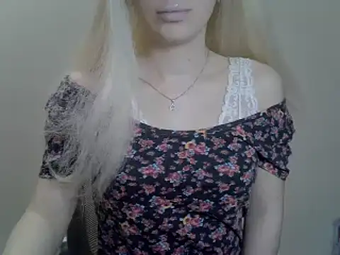 Snapshot of DitaVira chatting on 7, 1, 2025 DitaVira online show from 7, 1, 2025