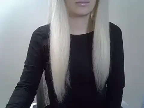 Snapshot of DitaVira chatting on 8, 1, 2025 DitaVira online show from 8, 1, 2025