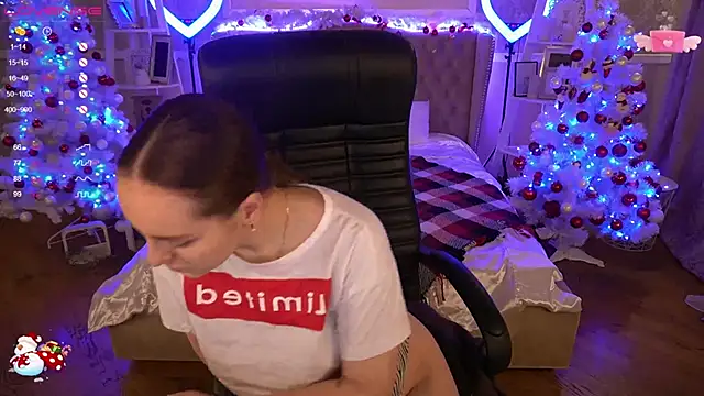 FoxyShy online show from 26, 12, 2024