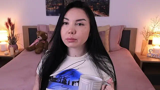 Snapshot of Leila__Sweet chatting on 6, 3, 2025 Leila Sweet online show from 6, 3, 2025