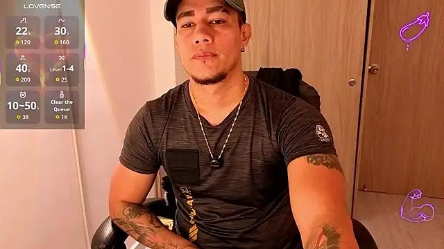 Snapshot of CRAZYBOYLOVE chatting on 16, 2, 2026 CRAZYBOYLOVE online show from 16, 2, 2026